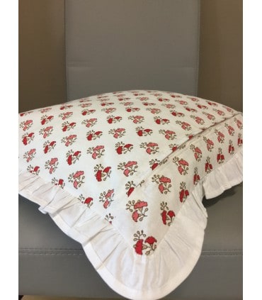 Housse de coussin carrée brodée à volant