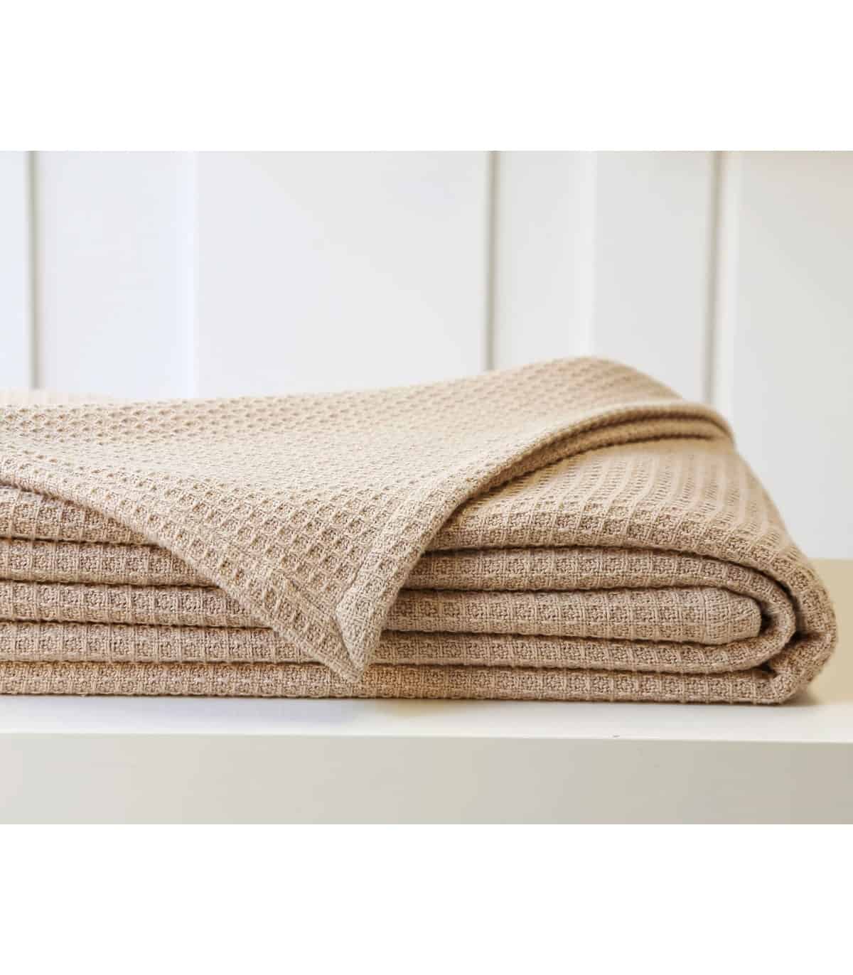 Couverture d'été en laine et coton pour un confort indiscutable