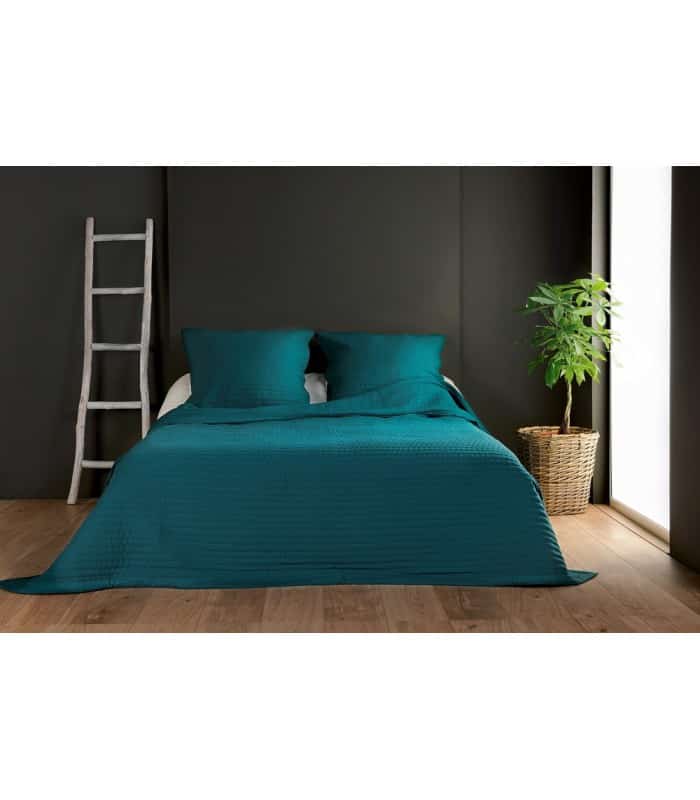 Jeté de lit bleu canard  capitonné style boutis
